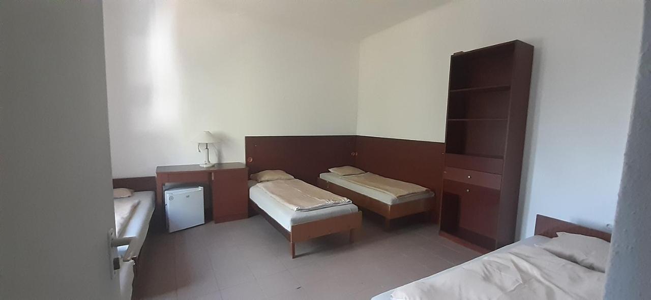 Aqua Hostel Siofok Bagian luar foto