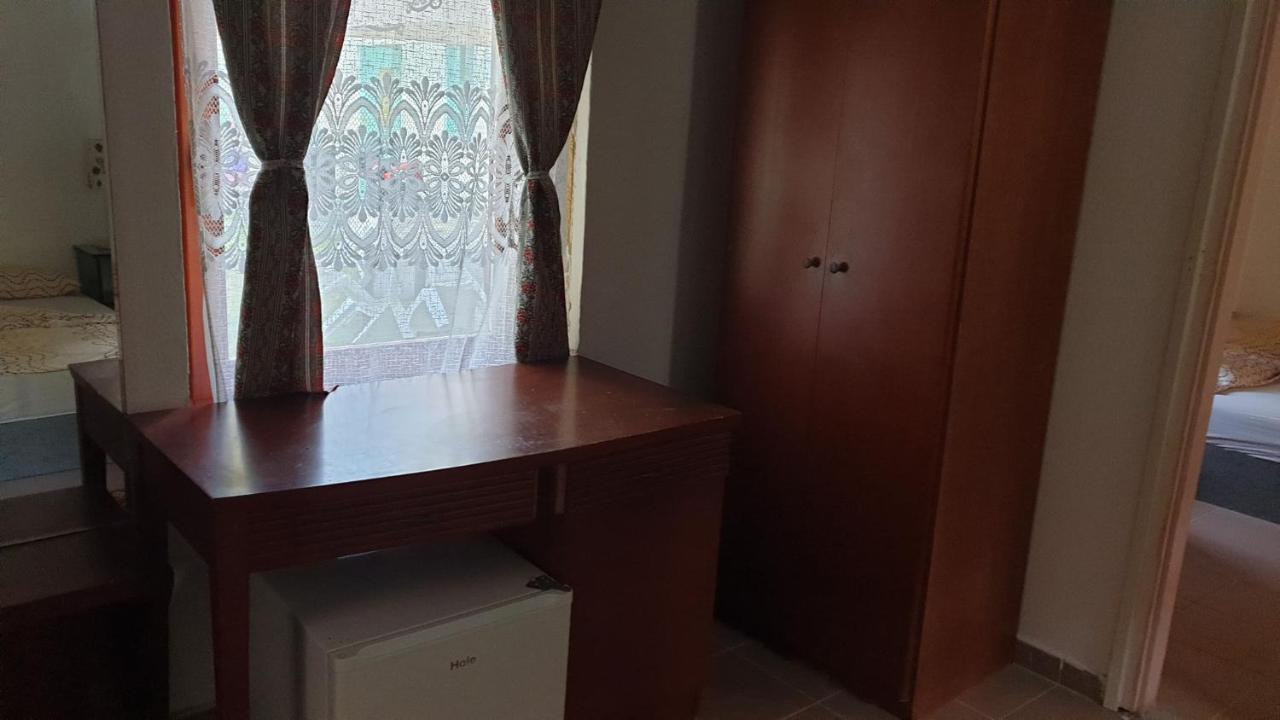 Aqua Hostel Siofok Bagian luar foto
