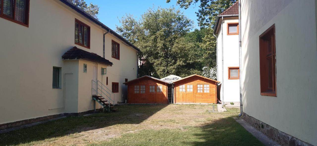 Aqua Hostel Siofok Bagian luar foto